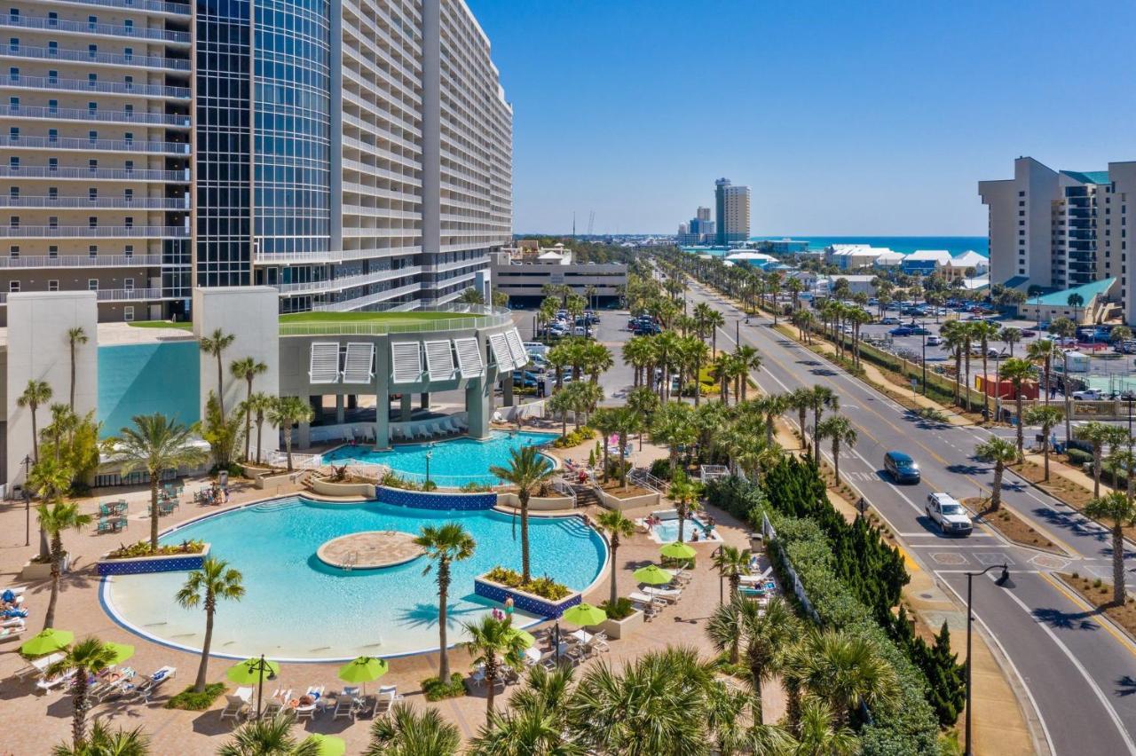 Apartment Laketown Wharf 1825 *